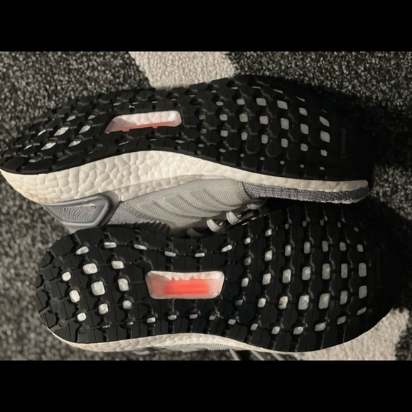 Adidas Boost - Picture 6 of 7